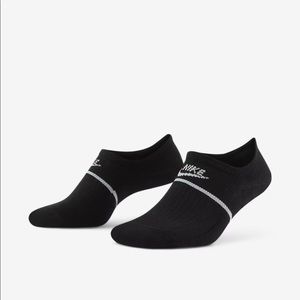 Nike SKNR Sox No Show Footie Socks